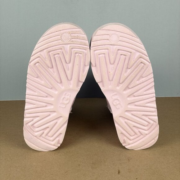 UGG Classic II Gel Hearts Pink Short Boots Kids 3 Pink Shearling Lined Pull On - Picture 6 of 9